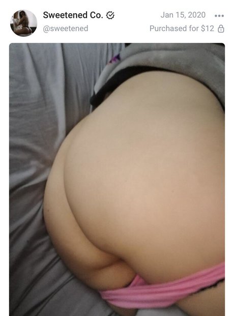 Nacktes geleaktes OnlyFans-Foto von Sweetened
