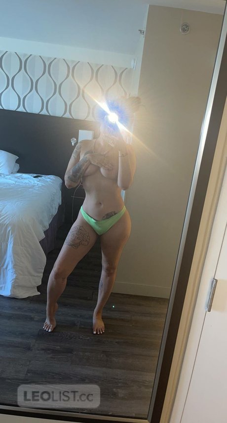 Nacktes geleaktes OnlyFans-Foto von Kennedy Nicole