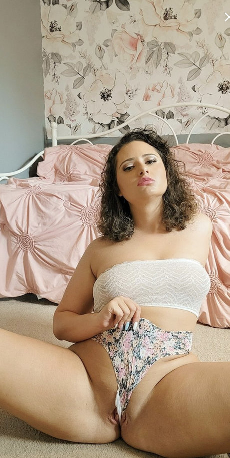 Nacktes geleaktes OnlyFans-Foto von Alyzod