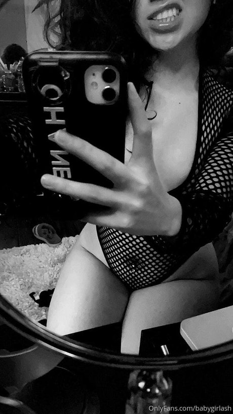 Nacktes geleaktes OnlyFans-Foto von Ley Ley
