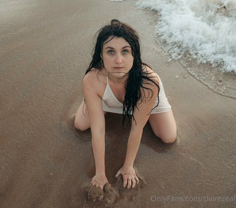 Nacktes geleaktes OnlyFans-Foto von Claire Zeal