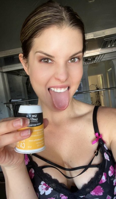 Amanda Cerny