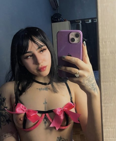 Nacktes geleaktes OnlyFans-Foto von Zowibaby