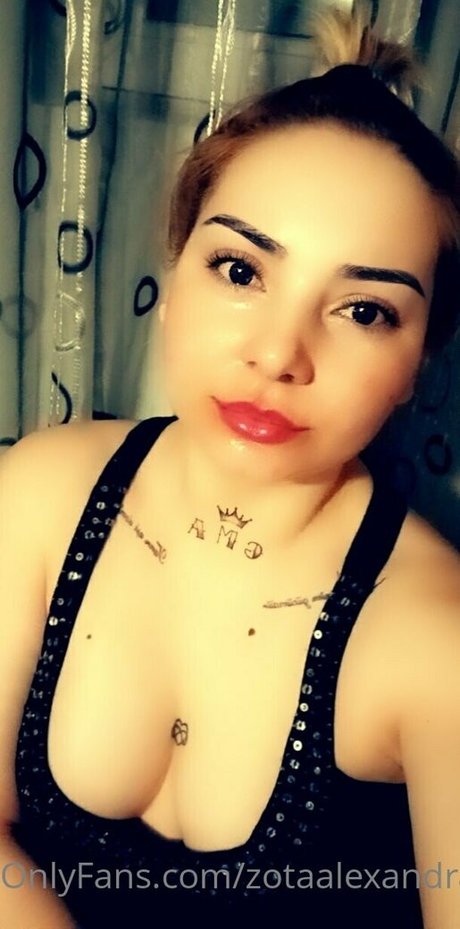 Nacktes geleaktes OnlyFans-Foto von Zotaalexandra