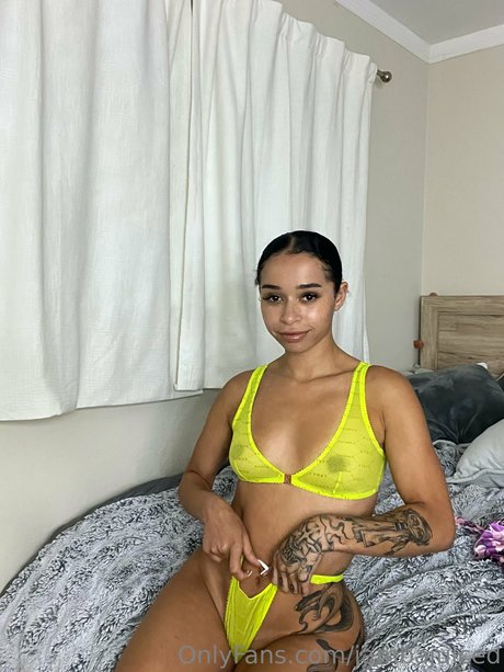 Nacktes geleaktes OnlyFans-Foto von Jambajuiced Queen Qiana