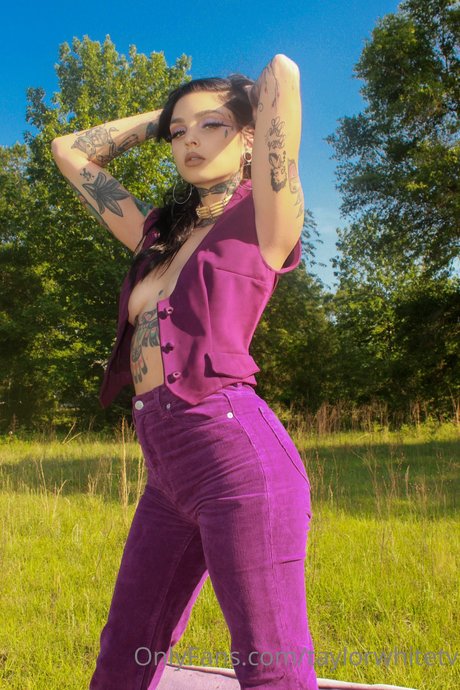 Nacktes geleaktes OnlyFans-Foto von Taylor White