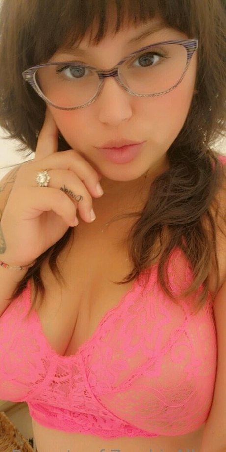 Nacktes geleaktes OnlyFans-Foto von Zumbieallure
