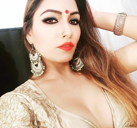 Zoya Rathore