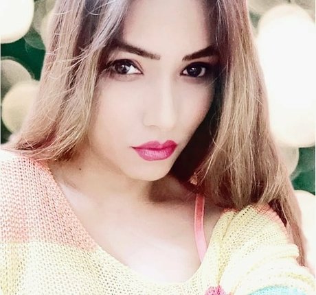 Zoya Rathore