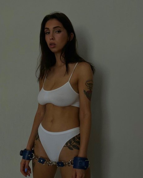Aisux Aisultanax
