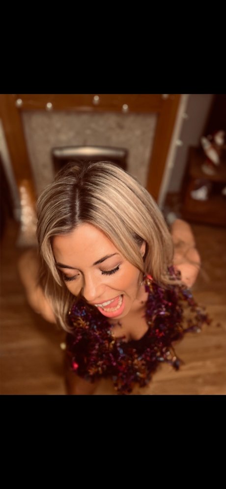 Nacktes geleaktes OnlyFans-Foto von Fiestyfrankie