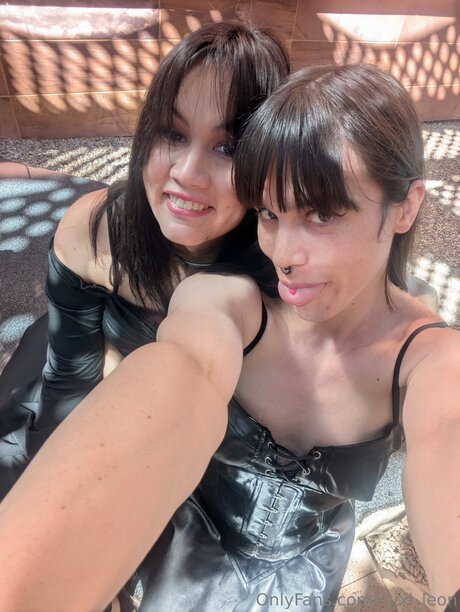 Nacktes geleaktes OnlyFans-Foto von Nyxi Leon