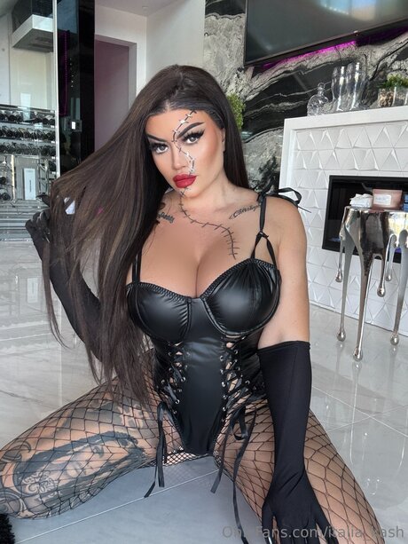 Nacktes geleaktes OnlyFans-Foto von Italia Kash