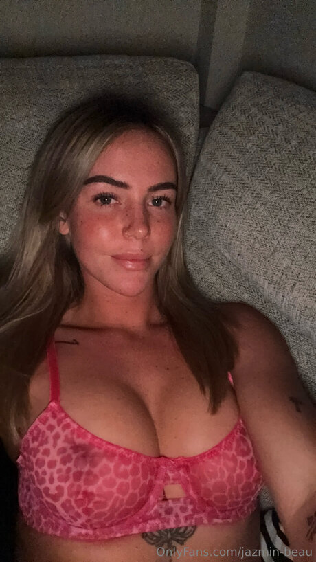 Jazmin Beau