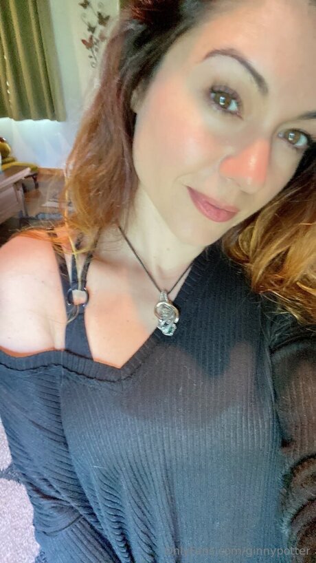 Nacktes geleaktes OnlyFans-Foto von Ginnypotter