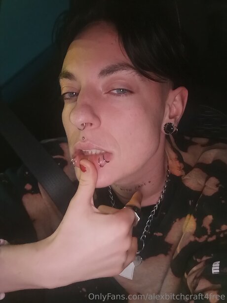 Alexbitchcraft4free