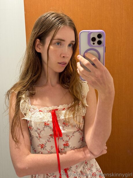 Nacktes geleaktes OnlyFans-Foto von Eireenskinnygirl