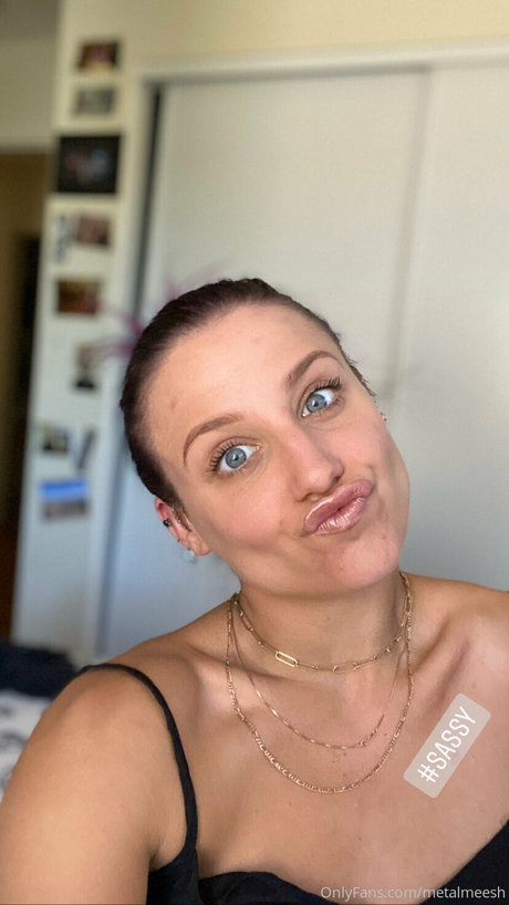 Nacktes geleaktes OnlyFans-Foto von Meesh
