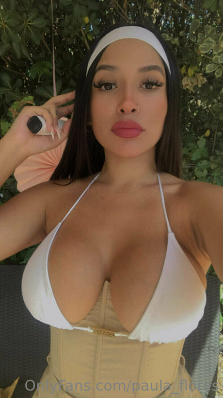Nacktes geleaktes OnlyFans-Foto von Paula Flores