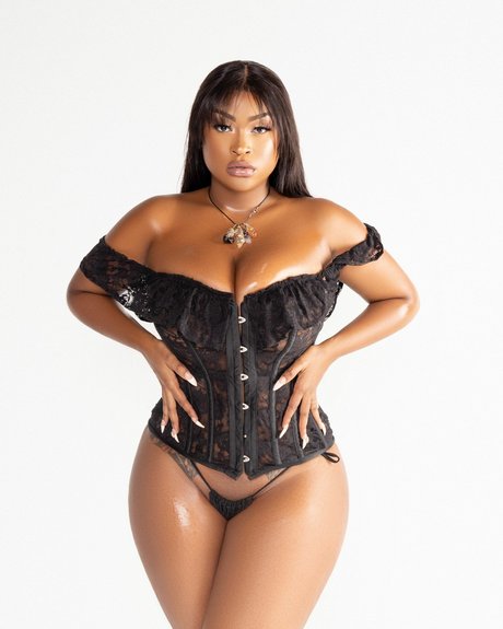 Nacktes geleaktes OnlyFans-Foto von Prissy Blaire