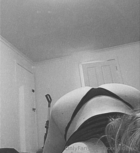 Nacktes geleaktes OnlyFans-Foto von Xxxjaidexxx