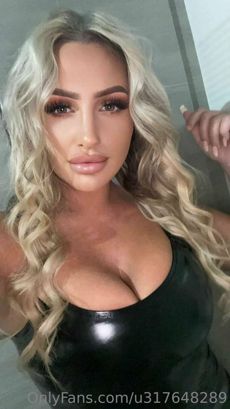 Nacktes geleaktes OnlyFans-Foto von Abigalexo