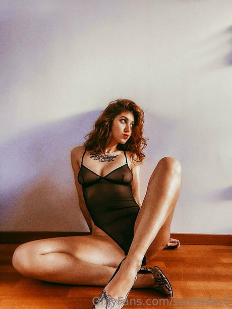 Nacktes geleaktes OnlyFans-Foto von Annie Opium