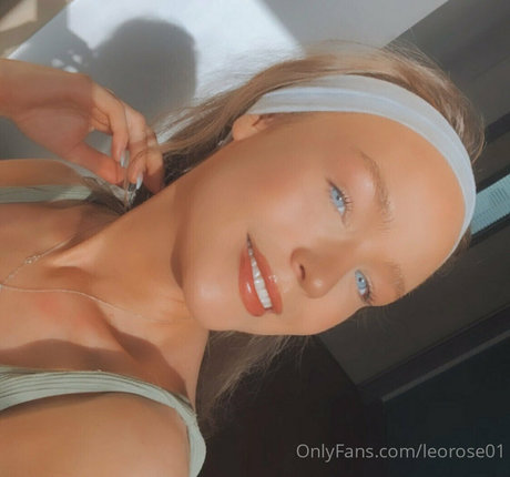 Nacktes geleaktes OnlyFans-Foto von Leo Rose