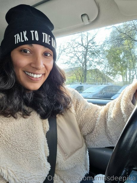 Nacktes geleaktes OnlyFans-Foto von Missdeepika