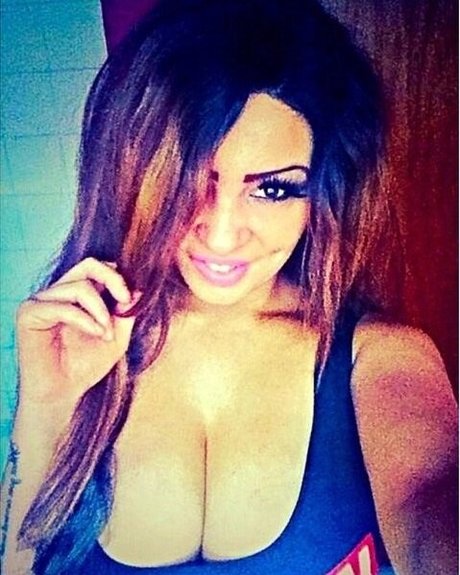 Nacktes geleaktes OnlyFans-Foto von Zoe Leanne Cooper