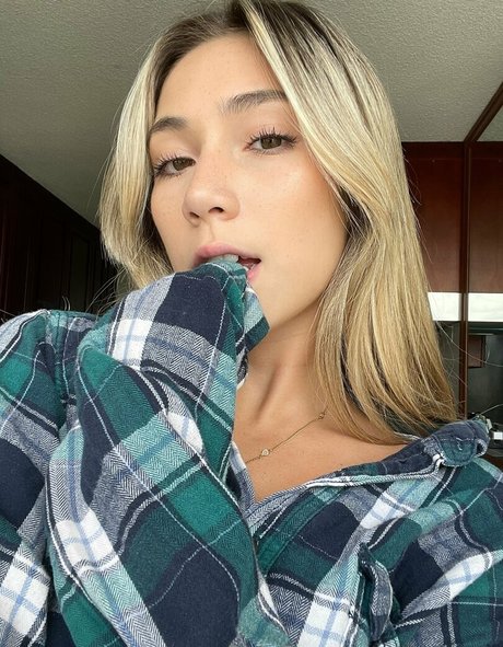 Nacktes geleaktes OnlyFans-Foto von Zoellaaa