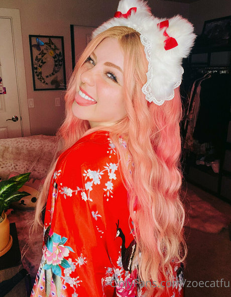 Nacktes geleaktes OnlyFans-Foto von Zoecatfu