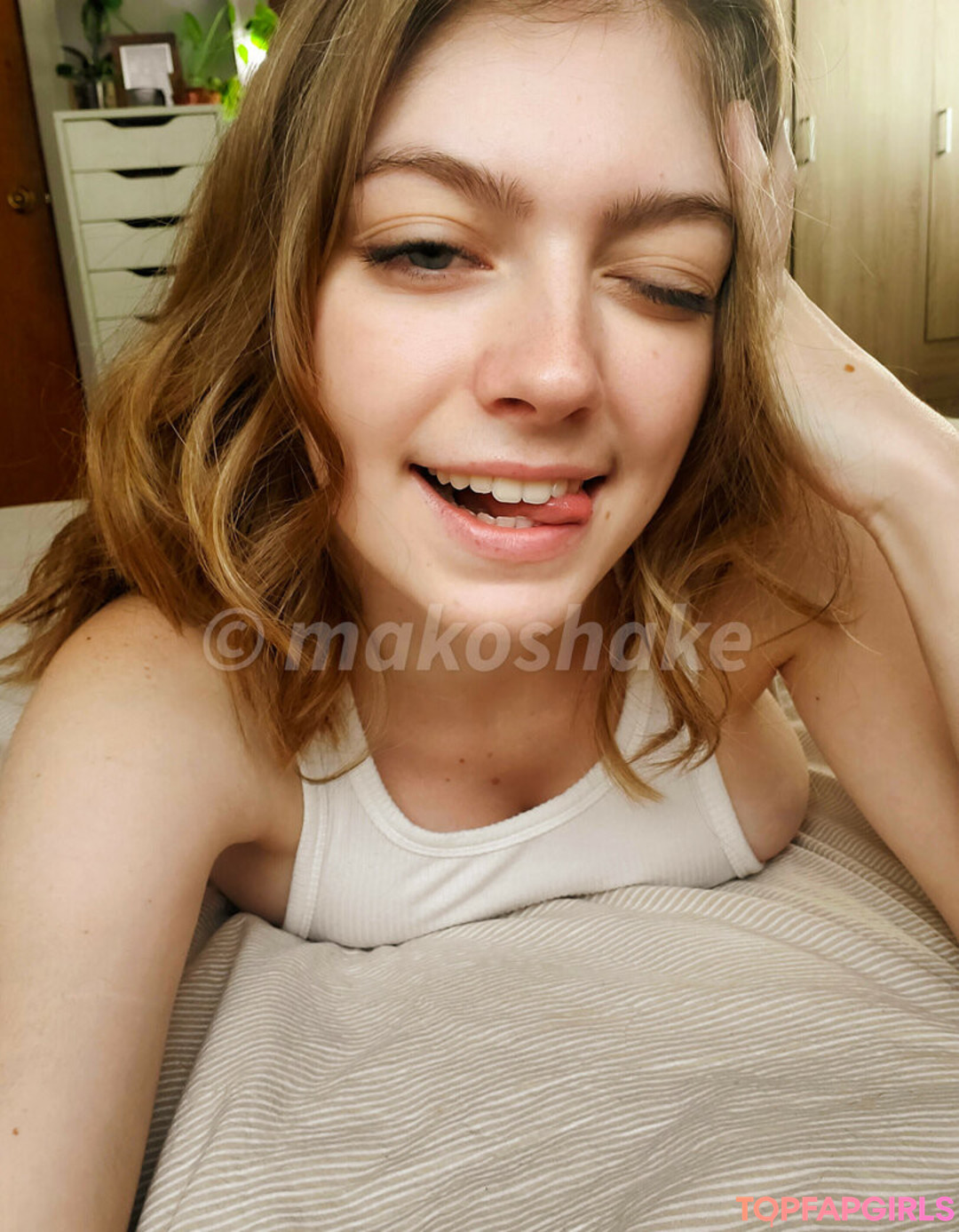 Nacktes geleaktes OnlyFans-Foto von Makoshake #1148