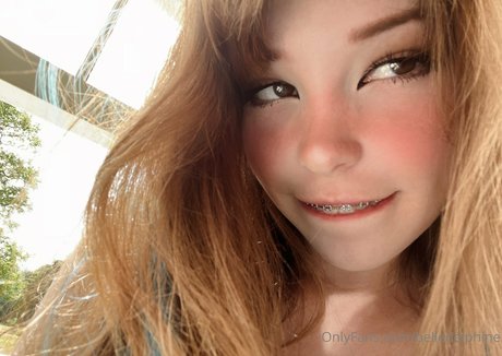 Belle Delphine