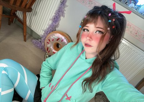 Belle Delphine