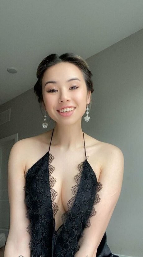 Nacktes geleaktes OnlyFans-Foto von Asiariverax