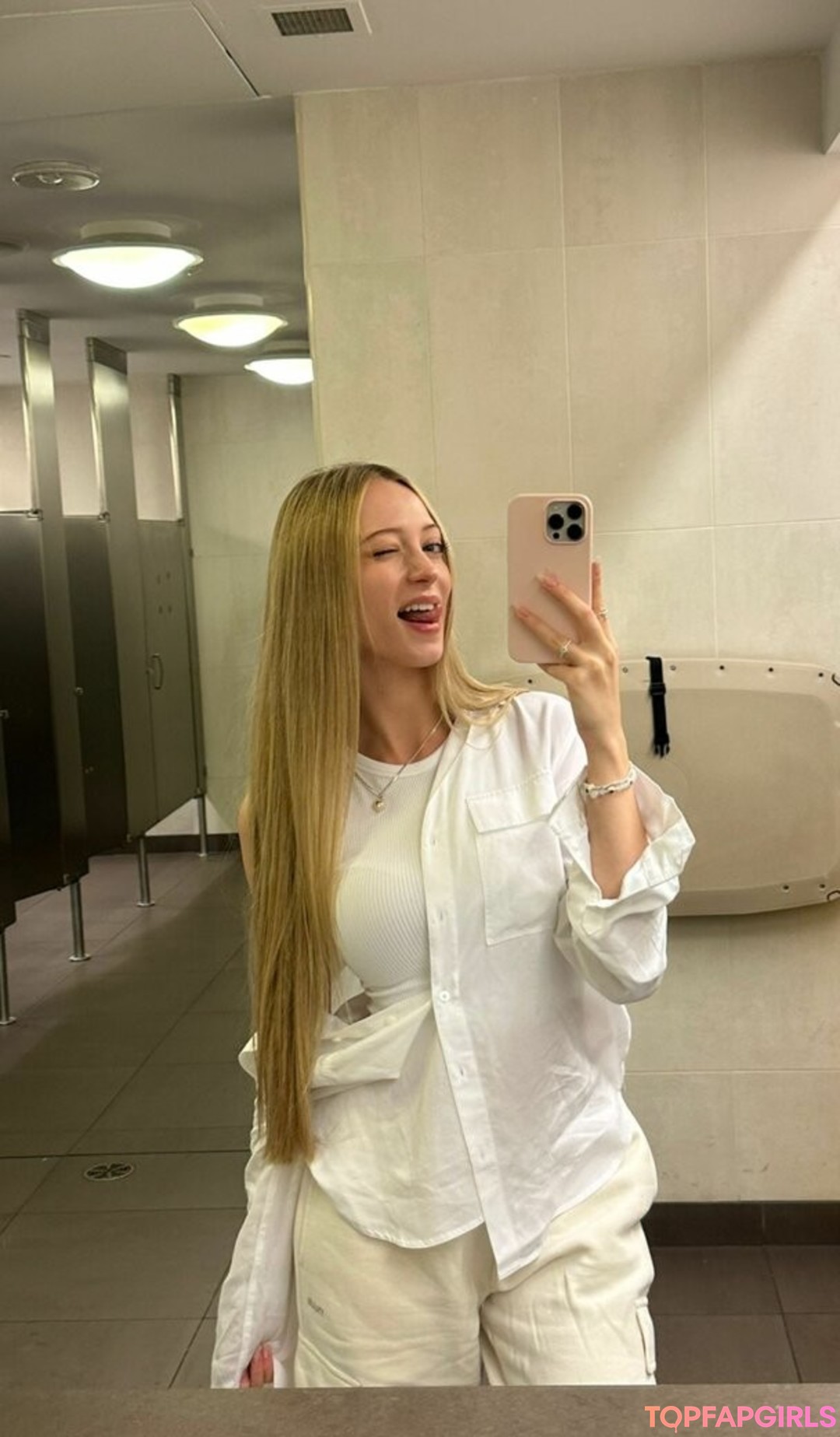 Nacktes geleaktes OnlyFans-Foto von Sophia Diamond #1104