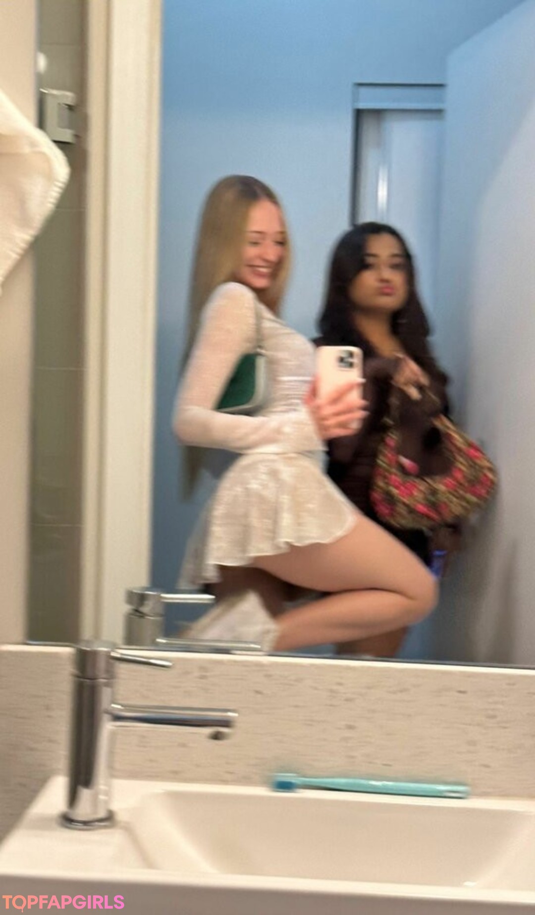 Nacktes geleaktes OnlyFans-Foto von Sophia Diamond #1110
