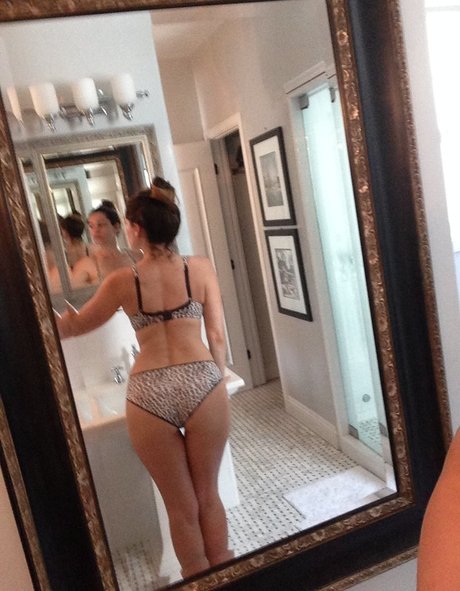 Kelly Brook