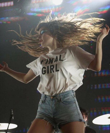 Lauren Mayberry
