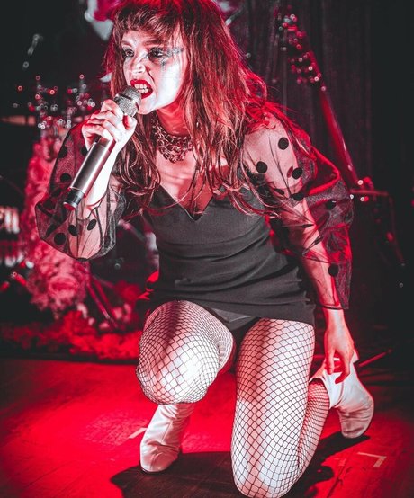 Lauren Mayberry