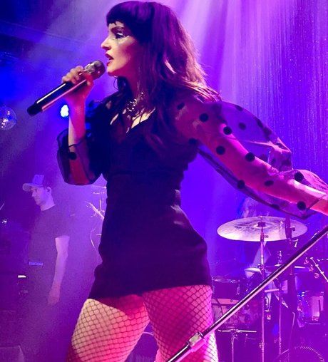 Lauren Mayberry
