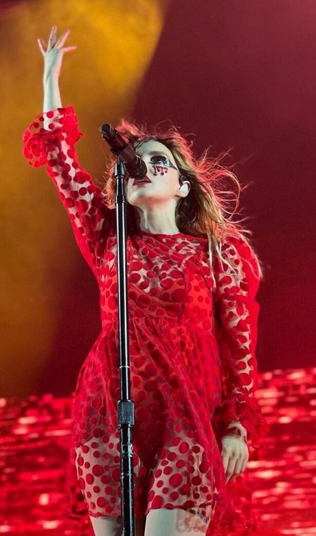 Lauren Mayberry