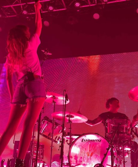 Lauren Mayberry