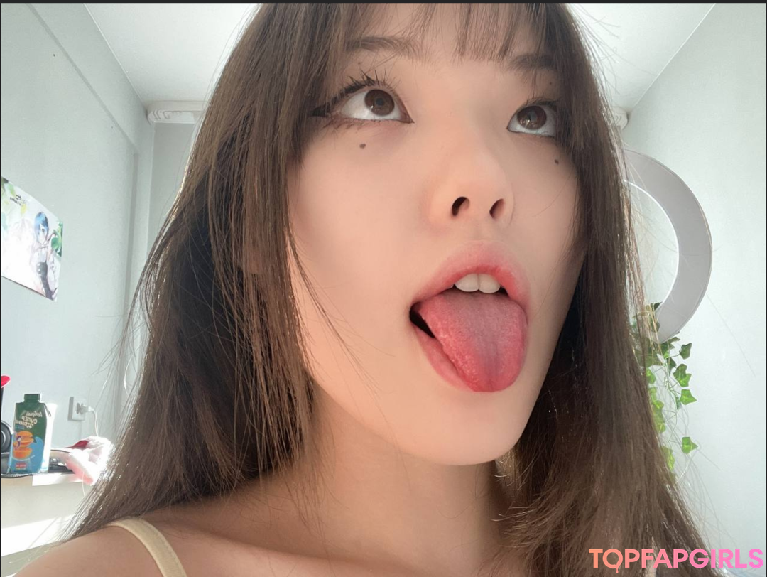 Nacktes geleaktes OnlyFans-Foto von Babyjeyy Jennysweety #17
