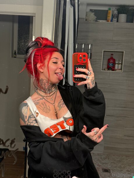 Nacktes geleaktes OnlyFans-Foto von Trippylyd