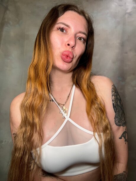 Nacktes geleaktes OnlyFans-Foto von Suicidegirlsfree