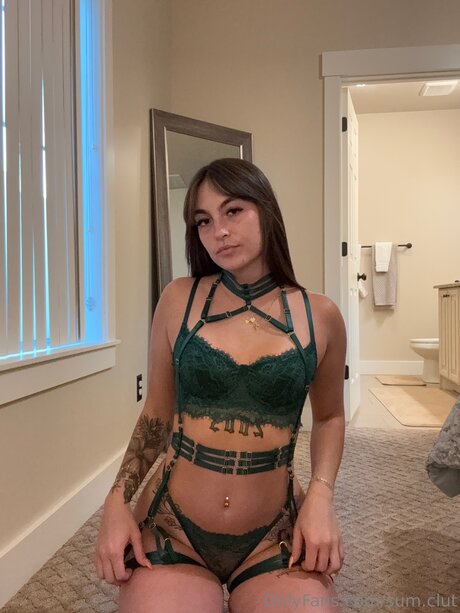 Nacktes geleaktes OnlyFans-Foto von Sum Clut