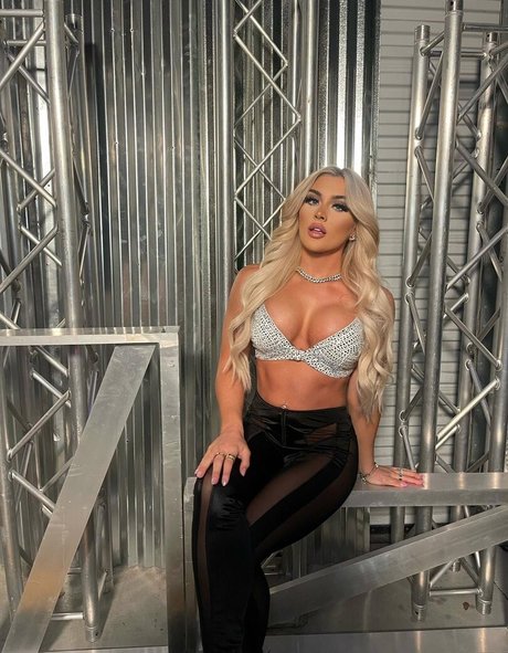 Nacktes geleaktes OnlyFans-Foto von Tiffany Stratton