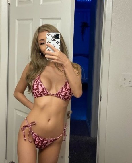 Nacktes geleaktes OnlyFans-Foto von Supcaitlin